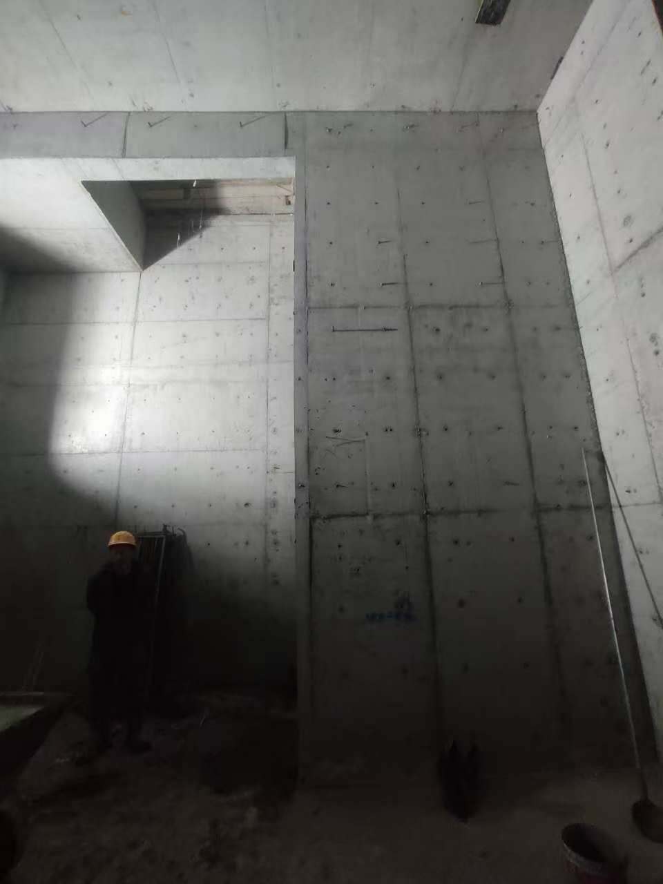 赣州墙上开槽钢筋断了有影响吗